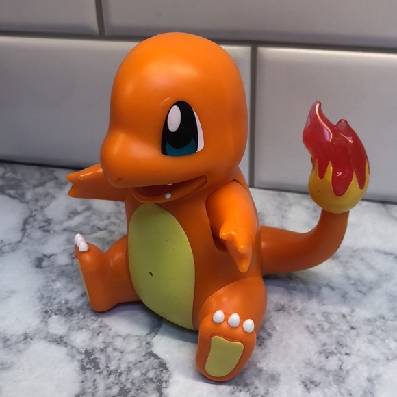 Pickachu Headphones, MewTwo Battle Figure Pack & My Partner Charmander - Picture 12 of 15